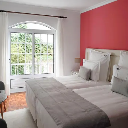 Village Boutique 3*